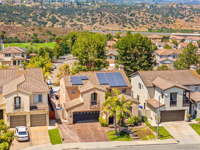 366 Plaza Paraiso, Chula Vista CA: https://media.crmls.org/mediaz/62c971f1-9ef7-4367-b336-4e78f60d9510.jpg