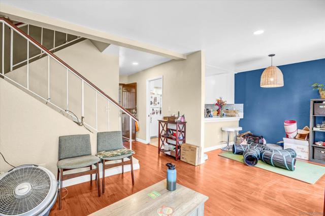 2877 47Th St, San Diego CA: https://media.crmls.org/mediaz/62cad46b-65fd-42ae-a930-2663281aaa06.jpg