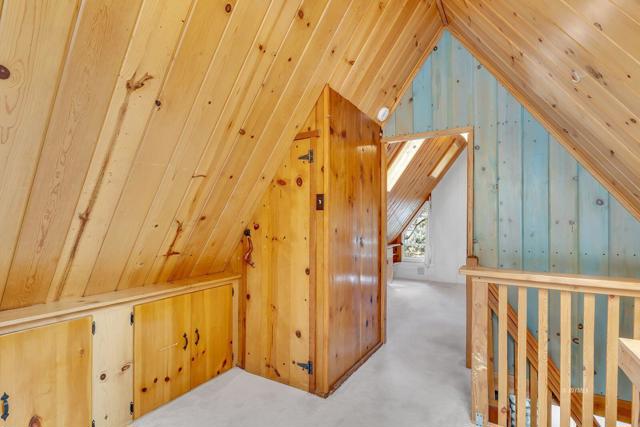 21 From loft towards bedroom