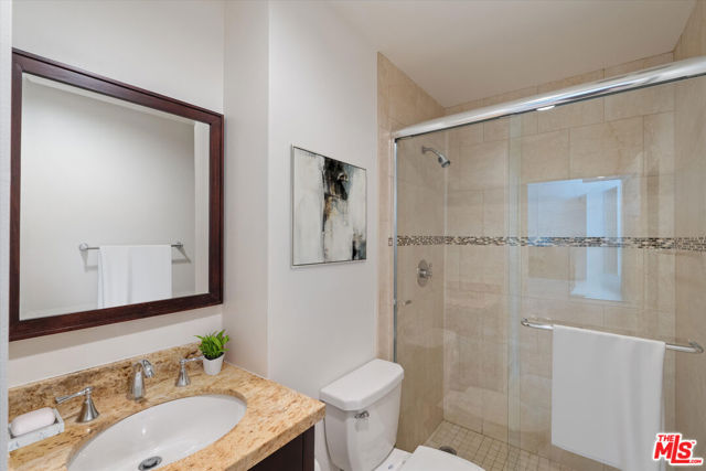 22960 Cass Avenue, Woodland Hills CA: https://media.crmls.org/mediaz/62cb7fbb-4382-4dac-9386-ec76af958e4c.jpg
