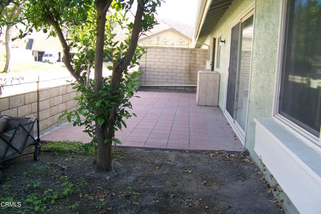 40036 Village 40, Camarillo CA: https://media.crmls.org/mediaz/62cca15c-8c74-4a5d-80d1-b90ea04e3e39.jpg