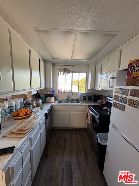 1724 Broadway Street, Oceanside CA: https://media.crmls.org/mediaz/62cd168e-e8a7-46c6-a7ae-160fff8a3733.jpg