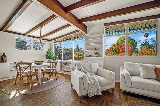 831 Arlington Place, Del Rey Oaks CA: https://media.crmls.org/mediaz/62cd5d2d-d1a3-427a-adc0-d20dd1448b4f.jpg