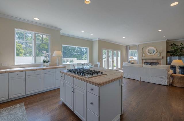 471 El Dorado Street, Monterey CA: https://media.crmls.org/mediaz/62cde8b7-22bc-40d6-8033-a6ad5e0d05ba.jpg