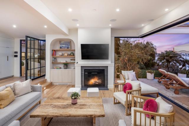 755 Rosecrans St, San Diego CA: https://media.crmls.org/mediaz/62ceb88c-2507-4fa8-9432-02ecdf07c3aa.jpg