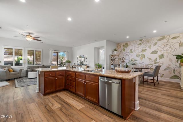 Detail Gallery Image 20 of 53 For 9700 Kingsport Pl, Bakersfield,  CA 93306 - 2 Beds | 2/1 Baths