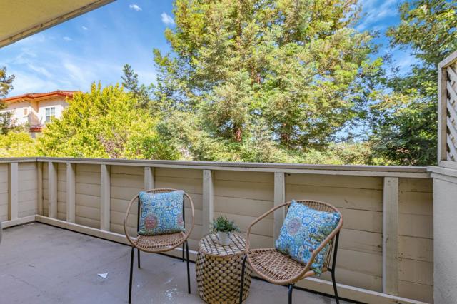 1031 Crestview Drive, Mountain View CA: https://media.crmls.org/mediaz/62cecc03-94dd-47cc-96ed-a2ea9b170331.jpg