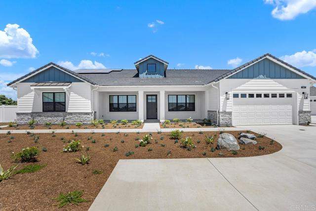 1203 Stonemark Place, Vista CA: https://media.crmls.org/mediaz/62cf4228-9c79-46c2-a59f-47194dac7ffd.jpg