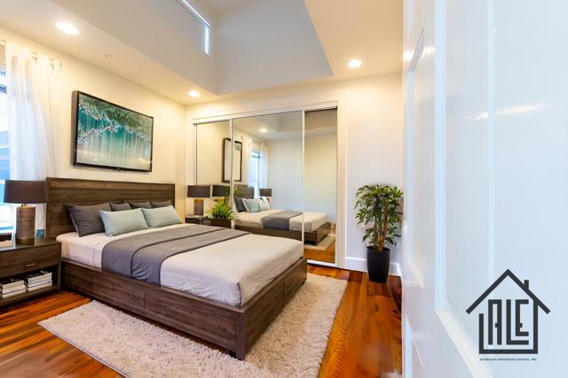 1800 Turk Street, San Francisco CA: https://media.crmls.org/mediaz/62cf74a2-668e-4a26-b739-be3277ae5057.jpg