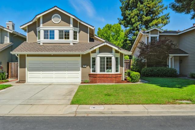 213 Yarborough Lane, Redwood City CA: https://media.crmls.org/mediaz/62cfd933-5668-433c-b3e2-c458f1a55b8f.jpg