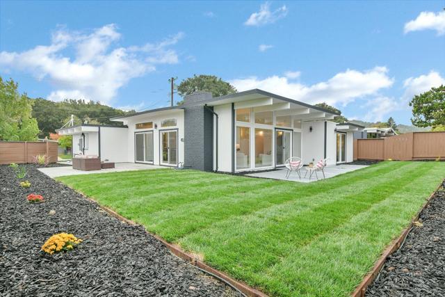 642 Appleberry Drive, San Rafael CA: https://media.crmls.org/mediaz/62cffa8e-6905-434f-a92e-a057c88b9ad4.jpg