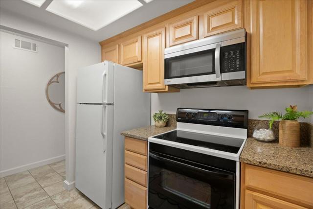 3346 Shadow Park Place, San Jose CA: https://media.crmls.org/mediaz/62d049f3-b58b-4b65-9930-60ed4a60d244.jpg