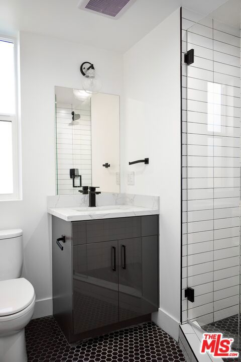 15328 Weddington Street, Sherman Oaks CA: https://media.crmls.org/mediaz/62d04b34-69f2-4fe6-a870-69a2dd5ade02.jpg