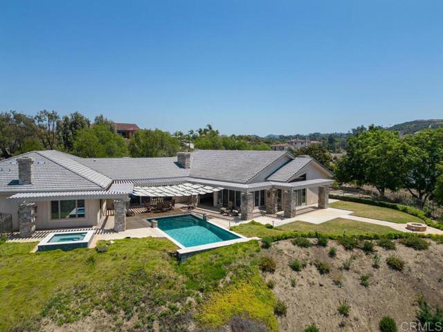 6095 Lake Vista Drive, Bonsall CA: https://media.crmls.org/mediaz/62d0673c-663e-4af8-b30a-5188aa2a34f5.jpg