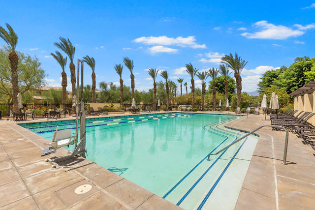 585 Via De La Paz, Palm Desert, CA 92211