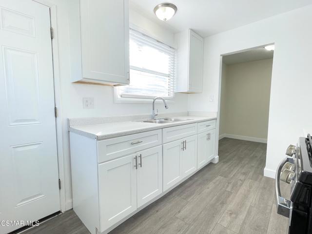 2057 Magnolia Street, Simi Valley CA: https://media.crmls.org/mediaz/62d12cba-8950-4a73-92e5-311a83e2af4f.jpg