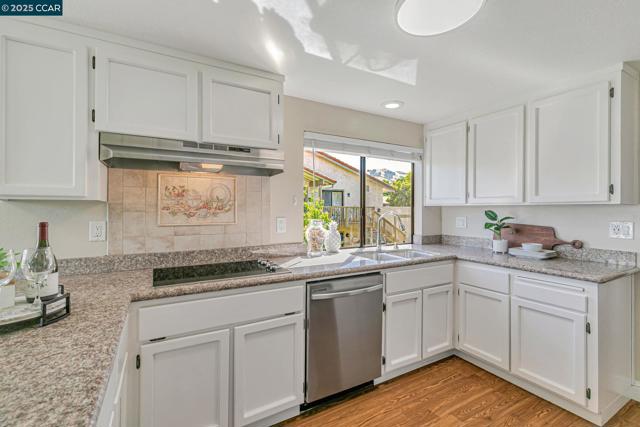 8366 Riesling Way, San Jose CA: https://media.crmls.org/mediaz/62d1d941-43ab-44f1-b82c-f51656a97fc1.jpg
