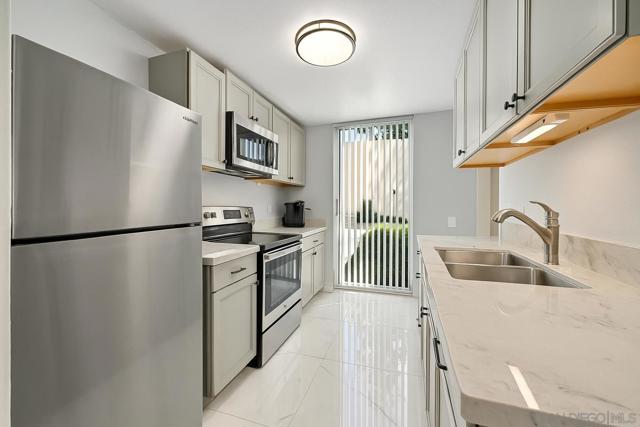 4881 Collwood Blvd, San Diego CA: https://media.crmls.org/mediaz/62d22835-0af6-4a36-9e96-69f5a4d72ed0.jpg