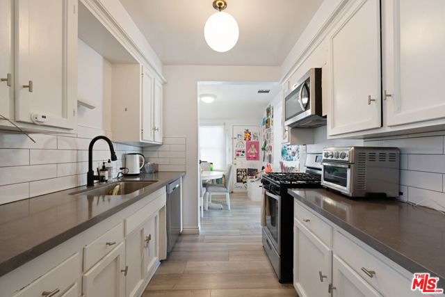 18741 Covello Street, Reseda CA: https://media.crmls.org/mediaz/62d2dfdd-fd51-4761-820f-5853a379fd6e.jpg