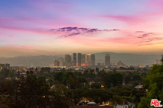 3041 Mountain View Avenue, Los Angeles, California 90066, 5 Bedrooms Bedrooms, ,5 BathroomsBathrooms,Single Family Residence,For Sale,Mountain View,24409163