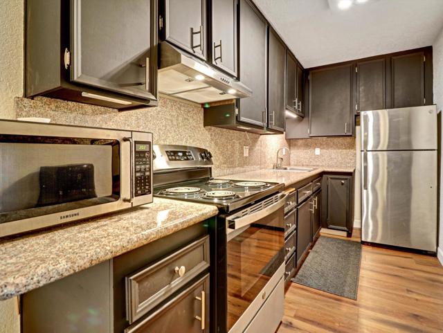 701 Los Felices Circle W #114, Palm Springs, CA 92262