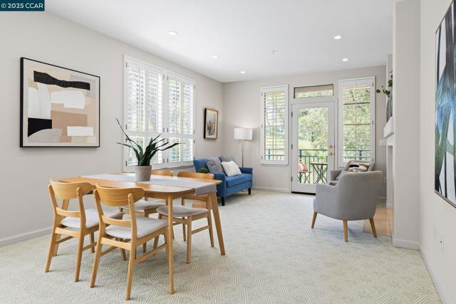 5920 Horsemans Canyon Dr, Walnut Creek CA: https://media.crmls.org/mediaz/62d4e89e-e77a-4fd1-a858-d98a3a59282d.jpg