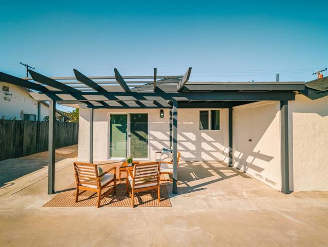 8343 San Carlos Drive, San Diego CA: https://media.crmls.org/mediaz/62d560fb-0c52-4431-b422-a5a0bf9218b6.jpg