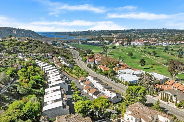 Detail Gallery Image 4 of 45 For 2433 La Costa Ave. a,  Carlsbad,  CA 92009 - 2 Beds | 2/1 Baths