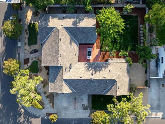 4374 Emory Way, Livermore CA: https://media.crmls.org/mediaz/62d5b579-b141-476a-9155-8f5bca15d6d9.jpg