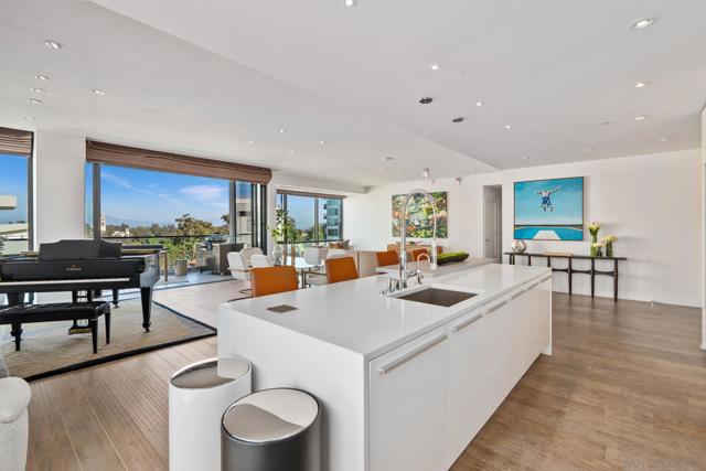 2604 5th Ave, San Diego CA: https://media.crmls.org/mediaz/62d5c1e9-f3ce-434f-8d00-4dda0345845e.jpg