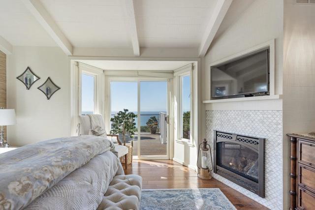 15 Mentone Road, Carmel CA: https://media.crmls.org/mediaz/62d62c5d-3a1b-4c46-aff4-e5e11705d7f9.jpg
