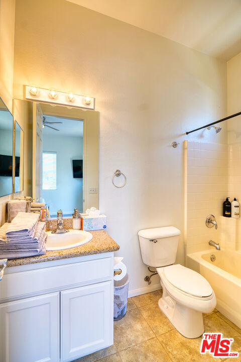 49706 Wayne Street, Indio CA: https://media.crmls.org/mediaz/62d6ee36-71f3-4364-a51d-32ce4733fece.jpg