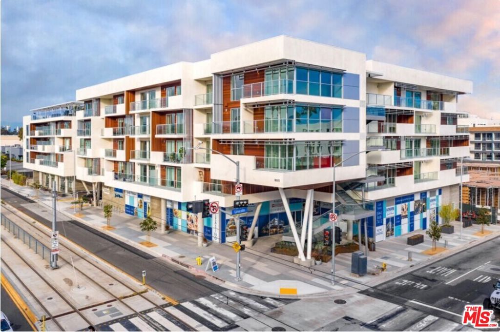 1625 Lincoln Boulevard WPH28, Santa Monica, CA 90404
