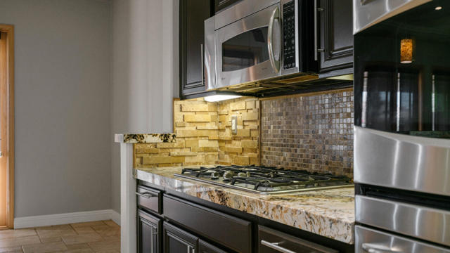 Image 114 of 154 For 79925 Corte Calero