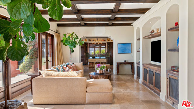 0 Murphy Way, Malibu CA: https://media.crmls.org/mediaz/62da3d68-8b9c-479f-b42f-8bea947a161a.jpg
