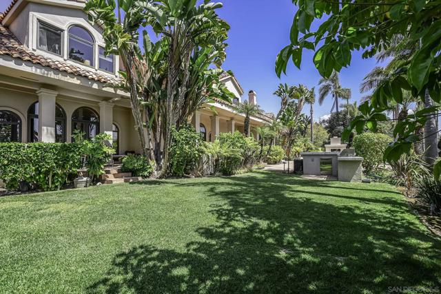 5305 La Crescenta, Rancho Santa Fe CA: https://media.crmls.org/mediaz/62da6001-d44b-4675-ad55-c6e85d687e25.jpg