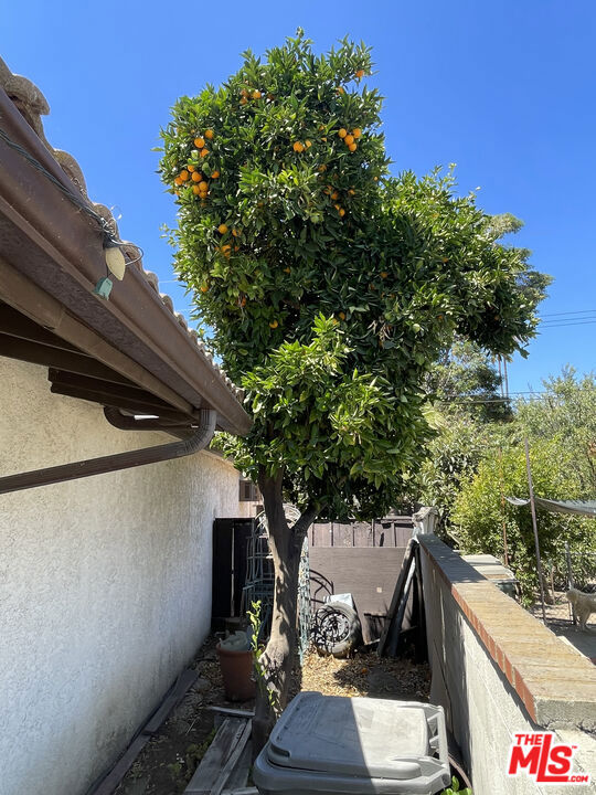 2453 Fullerton Road, Rowland Heights CA: https://media.crmls.org/mediaz/62da87a8-3608-4e88-9d23-be48d520cc87.jpg
