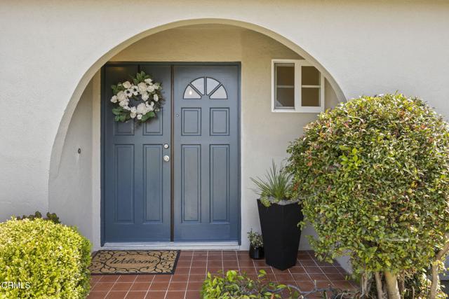 8699 Roswell Street, Ventura CA: https://media.crmls.org/mediaz/62db8d25-fcdc-46f7-ba11-01480b1327f9.jpg