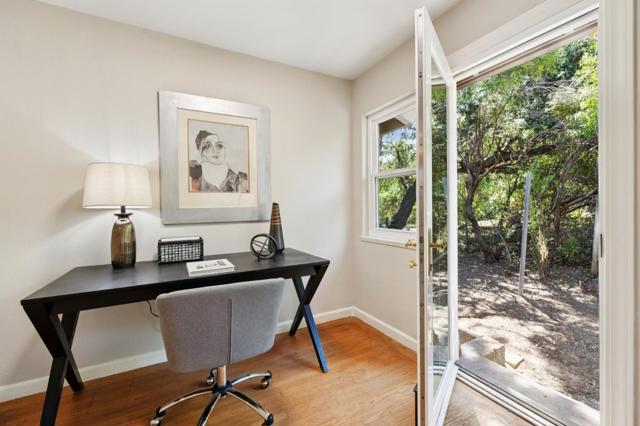 10605 Berkshire Drive, Los Altos Hills CA: https://media.crmls.org/mediaz/62dbf0ee-74d7-40a0-8ba6-efba3019f7a6.jpg