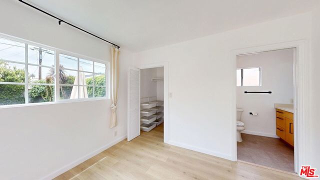 2032 W 80th Street, Los Angeles CA: https://media.crmls.org/mediaz/62dc2bfb-74b9-4ae4-828e-880b55f6c97f.jpg