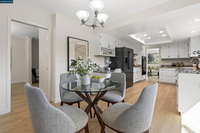 59 Shuey Dr, Moraga CA: https://media.crmls.org/mediaz/62dd85ff-3ae5-41c9-9767-2021e4884657.jpg