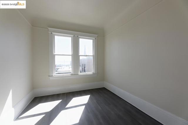 49 Auburn Street, San Francisco CA: https://media.crmls.org/mediaz/62df27bb-1a76-4ae6-902c-f169462975ea.jpg