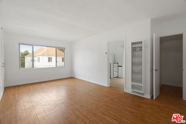 6755 Yucca Street, Los Angeles CA: https://media.crmls.org/mediaz/62df7345-16ed-46d4-8f12-0b9655c68cfd.jpg