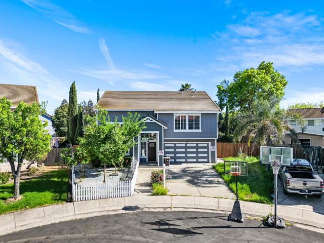 3330 Konig Court, Stockton CA: https://media.crmls.org/mediaz/62e03ecd-35cd-4678-8256-c4a676f18273.jpg