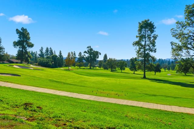 894 Oak Leaf Way, Napa CA: https://media.crmls.org/mediaz/62e046e3-b2d5-4625-8b29-3ac7c0c49d75.jpg