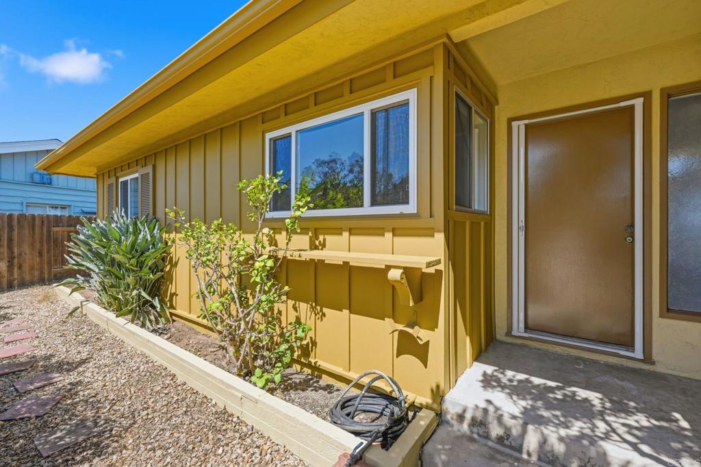 5561 Drover Street - photo 4