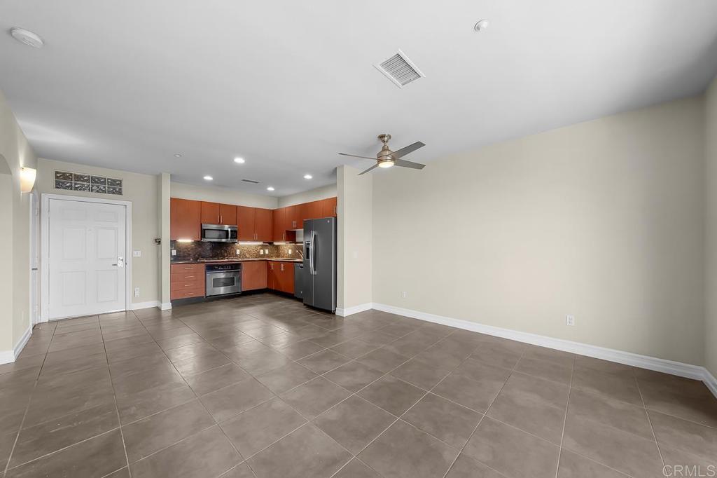 550 Park Blvd - photo 10