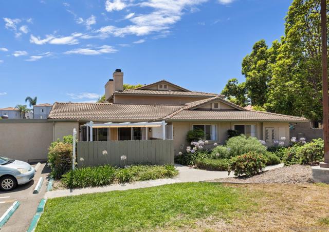 1634 Grandon Ave, San Marcos CA: https://media.crmls.org/mediaz/62e0f126-0c46-48a1-ad38-77b3ec1be3f8.jpg