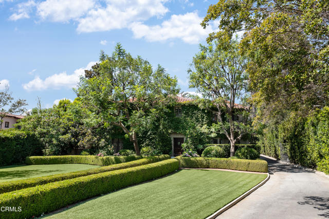1661 Lombardy Road, Pasadena CA: https://media.crmls.org/mediaz/62e1741a-ac7a-49f2-8ec6-ff3c5aede1dd.jpg