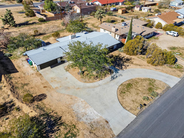 7504 Balsa Avenue, Yucca Valley CA: https://media.crmls.org/mediaz/62e1e7ef-0ad5-465c-b0cd-cda9145c4b96.jpg